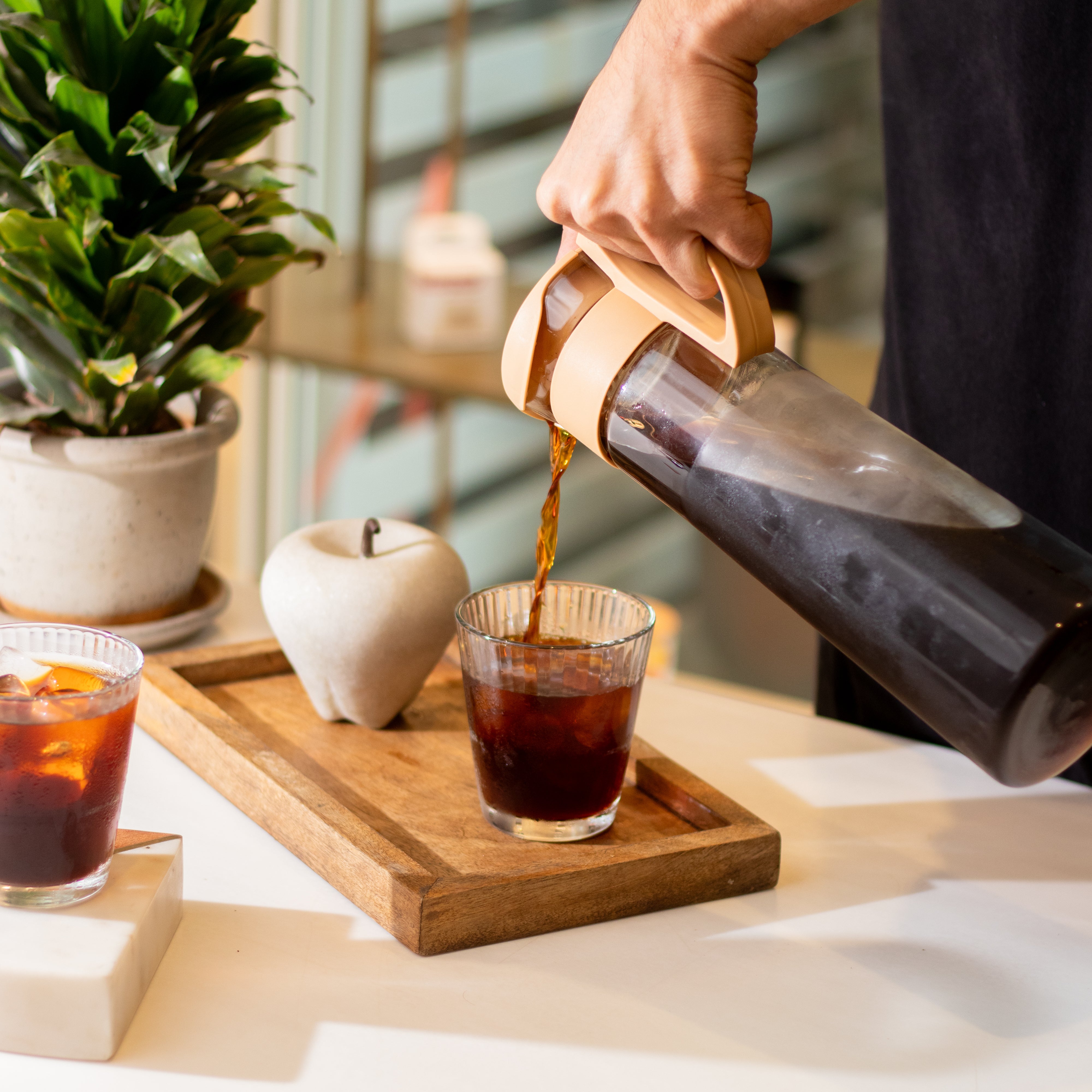 Cold brew pour clearance over